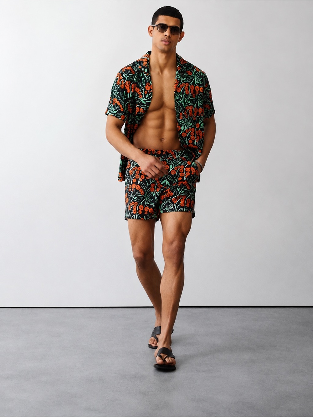 Todd Snyder Riviera Poppy Vine Floral Swim Shorts Men Waist 32 Size M